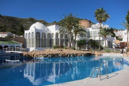 Bonito Apartamento Con Preciosas Vistas Y Piscina Nerja Exterior photo